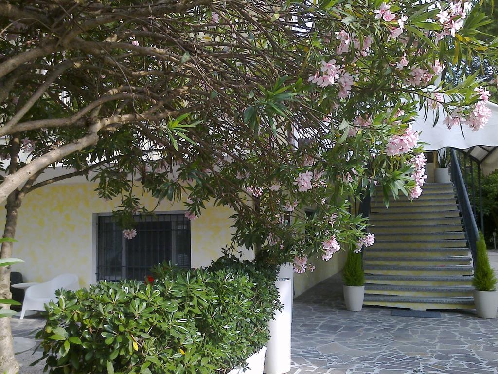 Hotel Augustus Milano Marittima Extérieur photo