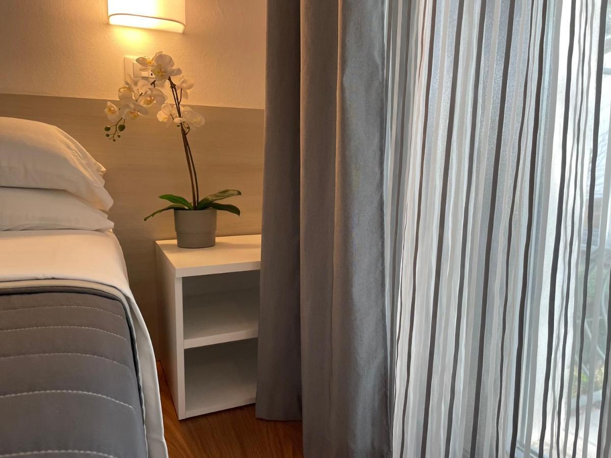 Hotel Augustus Milano Marittima Extérieur photo