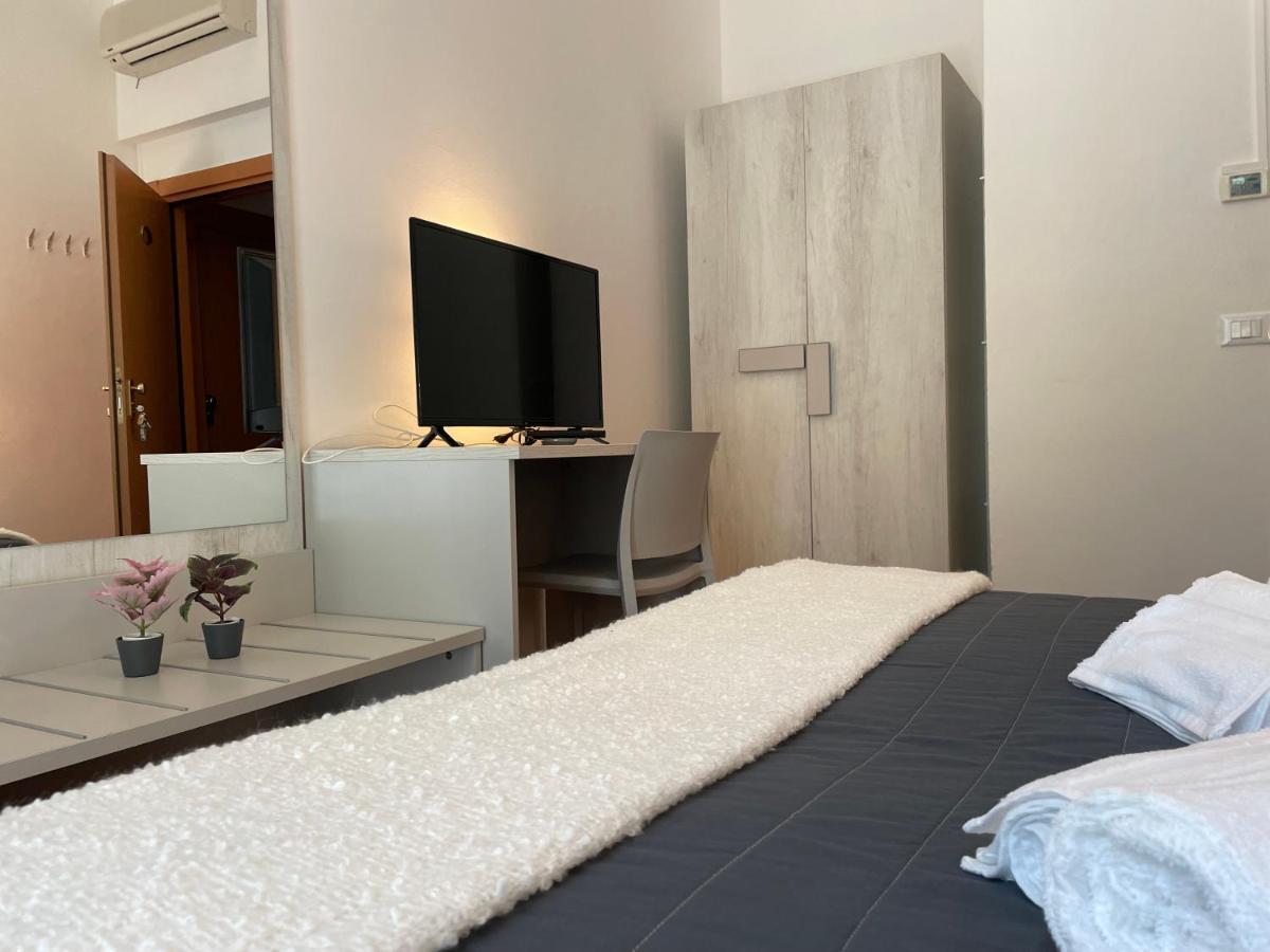 Hotel Augustus Milano Marittima Extérieur photo