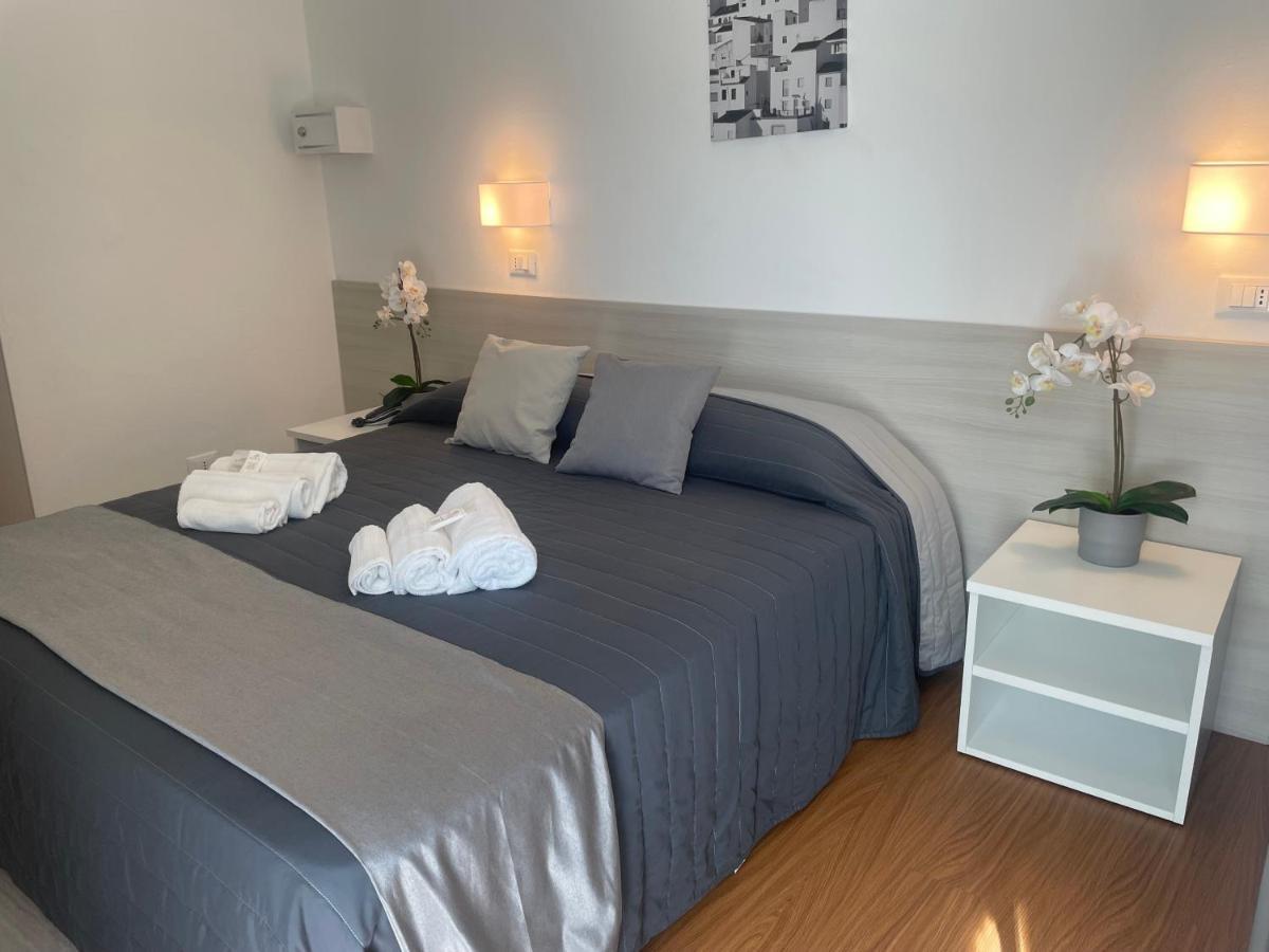 Hotel Augustus Milano Marittima Extérieur photo