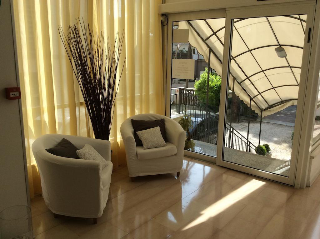 Hotel Augustus Milano Marittima Extérieur photo