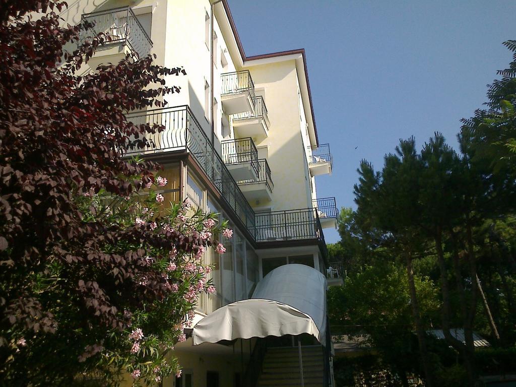 Hotel Augustus Milano Marittima Extérieur photo