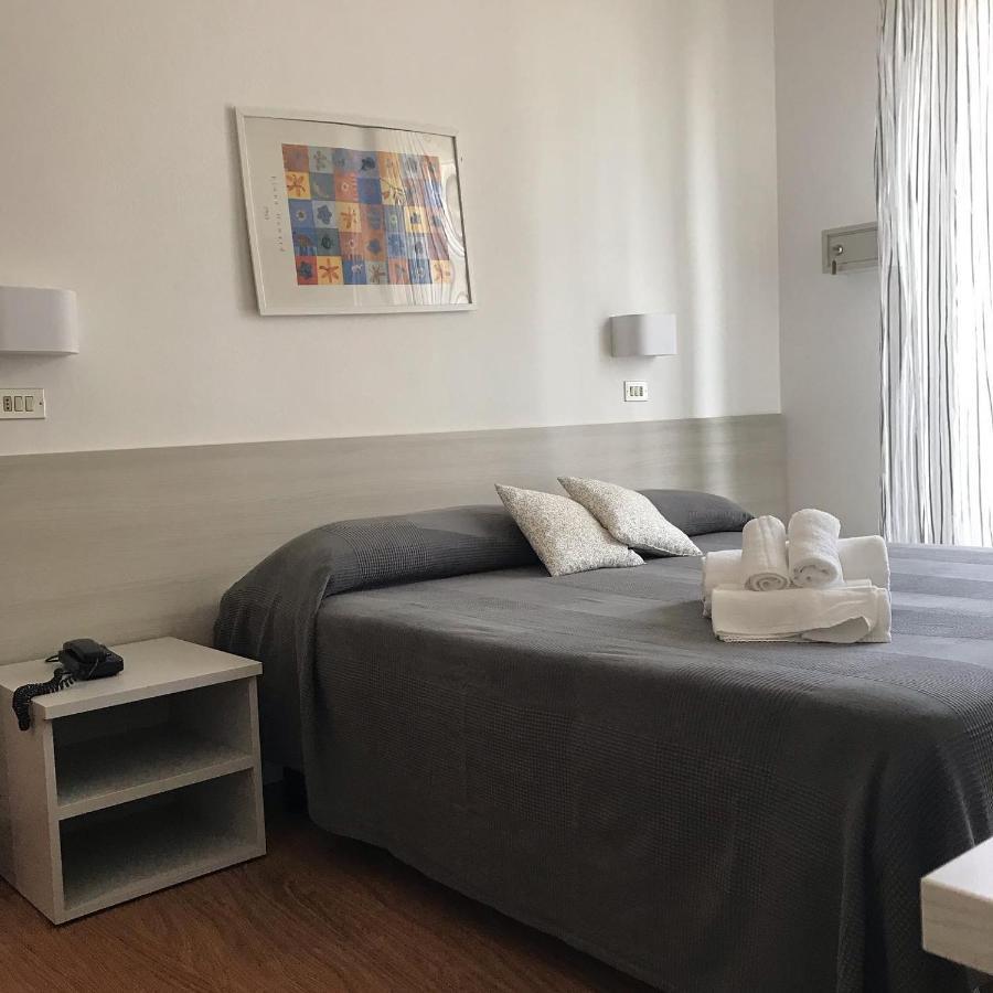 Hotel Augustus Milano Marittima Extérieur photo